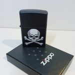 Zippo Skull Crossbones
