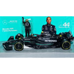 Burago Mercedes-AMG F1 W/Driver 1:24